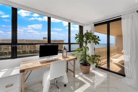 Condominio en venta en Miami, Florida, 2 dormitorios, 174.84 m2 № 2179057 - foto 12