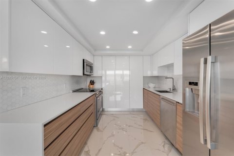Condominio en venta en Miami, Florida, 2 dormitorios, 174.84 m2 № 2179057 - foto 9