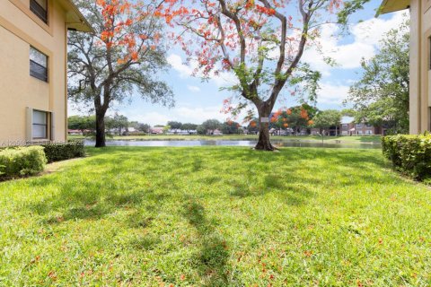 Appartement à louer à Coral Springs, Floride: 2 chambres, 78.97 m2 № 2269399 - photo 17
