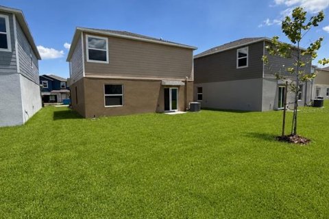 Villa ou maison à louer à Winter Haven, Floride: 4 chambres, 174.1 m2 № 2399060 - photo 2