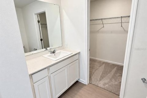 Villa ou maison à louer à Winter Haven, Floride: 4 chambres, 174.1 m2 № 2399060 - photo 15