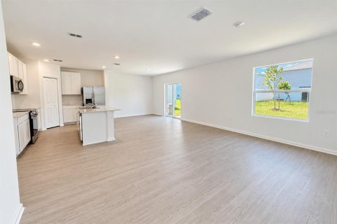 Villa ou maison à louer à Winter Haven, Floride: 4 chambres, 174.1 m2 № 2399060 - photo 6