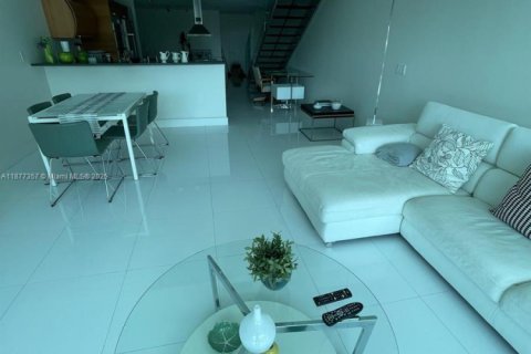 Condo in Aventura, Florida, 1 bedroom  № 1994941 - photo 8