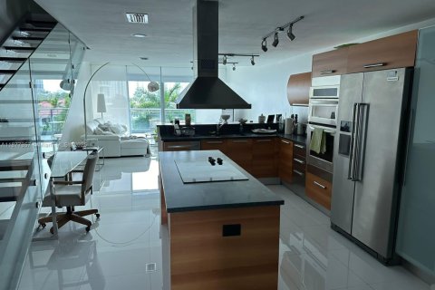 Condo in Aventura, Florida, 1 bedroom  № 1994941 - photo 4