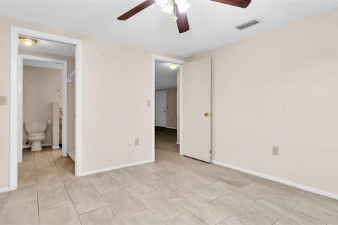 Villa ou maison à louer à Port Richey, Floride: 3 chambres, 114.27 m2 № 1868894 - photo 12