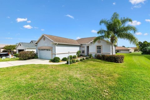 House in Summerfield, Florida 3 bedrooms, 137.03 sq.m. № 1826410 - photo 3