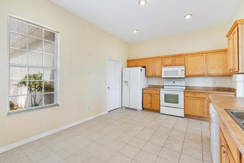 House in Summerfield, Florida 3 bedrooms, 137.03 sq.m. № 1826410 - photo 8
