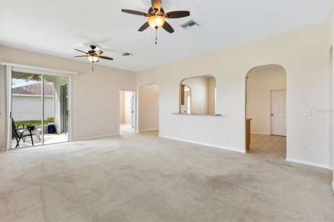 House in Summerfield, Florida 3 bedrooms, 137.03 sq.m. № 1826410 - photo 14