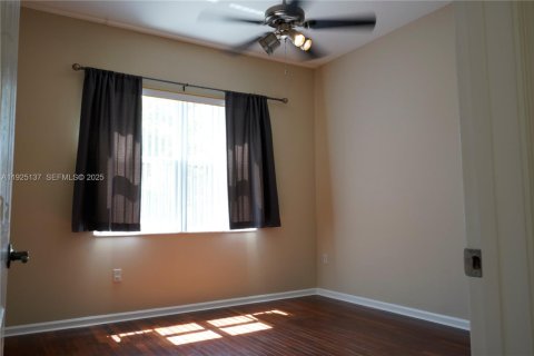 Condominio en alquiler en Miramar, Florida, 1 dormitorio, 72 m2 № 1983756 - foto 10