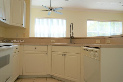 Condominio en alquiler en Miramar, Florida, 1 dormitorio, 72 m2 № 1983756 - foto 7