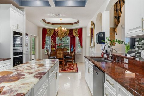 Casa en venta en Winter Springs, Florida, 8 dormitorios, 492.47 m2 № 1902682 - foto 21