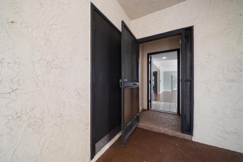 Condominio en venta en Largo, Florida, 3 dormitorios, 145.86 m2 № 1572225 - foto 2