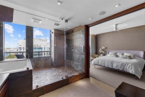 Condominio en alquiler en Miami Beach, Florida, 1 dormitorio, 122.91 m2 № 2008393 - foto 11