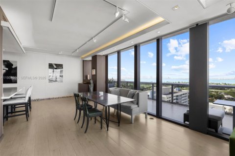 Condominio en alquiler en Miami Beach, Florida, 1 dormitorio, 122.91 m2 № 2008393 - foto 28