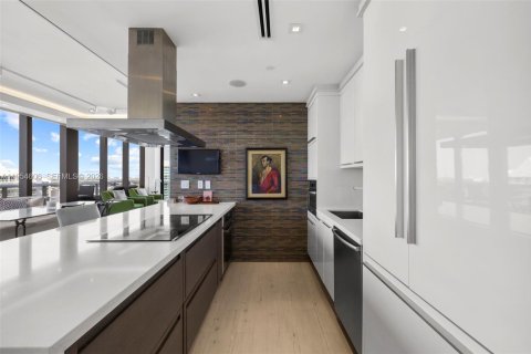 Condominio en alquiler en Miami Beach, Florida, 1 dormitorio, 122.91 m2 № 2008393 - foto 18