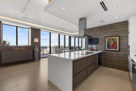 Condominio en alquiler en Miami Beach, Florida, 1 dormitorio, 122.91 m2 № 2008393 - foto 17