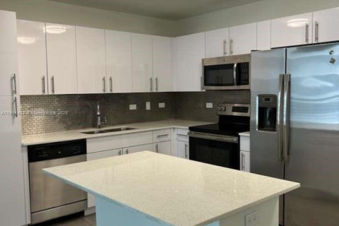 Снять в аренду квартиру в Холливуд, Флорида 1 спальня, № 1967324 - фото 10