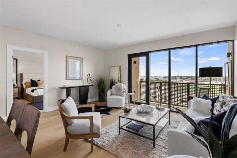 Condo in Saint Petersburg, Florida, 1 bedroom  № 2197726 - photo 13