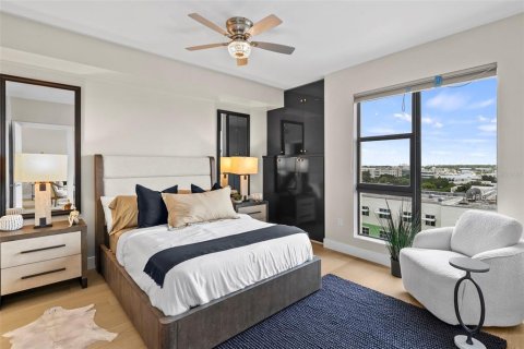Condo in Saint Petersburg, Florida, 1 bedroom  № 2197726 - photo 20