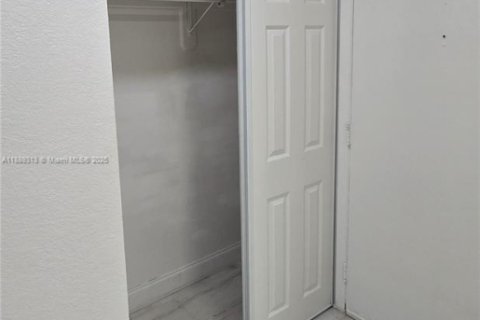 Appartement à louer à Cutler Bay, Floride: 2 chambres, 69.68 m2 № 1941295 - photo 10
