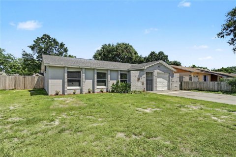 Villa ou maison à vendre à Sanford, Floride: 3 chambres, 142.42 m2 № 2345256 - photo 3