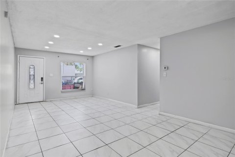 Villa ou maison à vendre à Sanford, Floride: 3 chambres, 142.42 m2 № 2345256 - photo 6