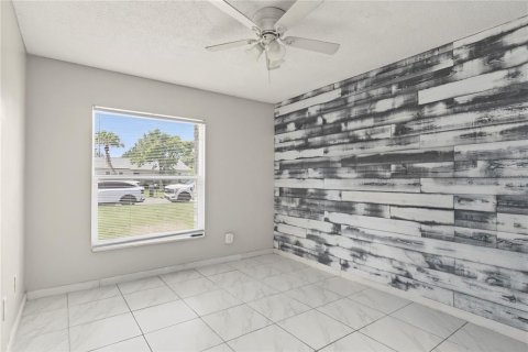 Villa ou maison à vendre à Sanford, Floride: 3 chambres, 142.42 m2 № 2345256 - photo 15