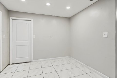 Villa ou maison à vendre à Sanford, Floride: 3 chambres, 142.42 m2 № 2345256 - photo 10