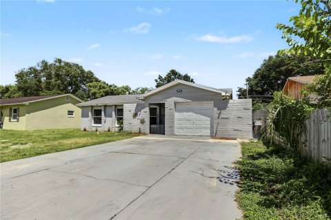 Villa ou maison à vendre à Sanford, Floride: 3 chambres, 142.42 m2 № 2345256 - photo 2