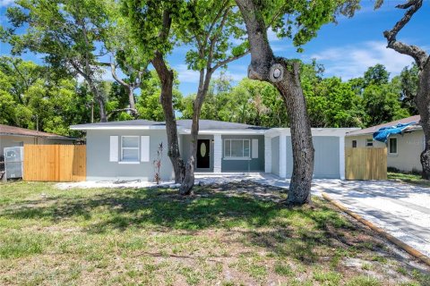 Casa en Tampa, Florida 3 dormitorios, 95.5 m2 № 2120180