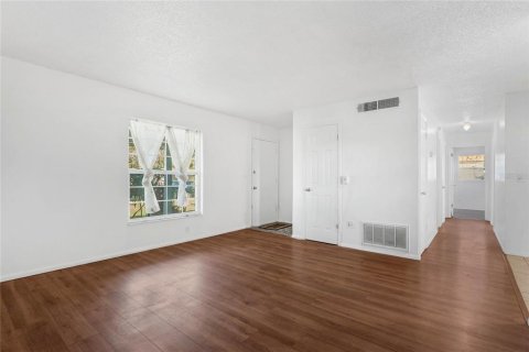 Casa en venta en Orlando, Florida, 3 dormitorios, 95.88 m2 № 1417604 - foto 7