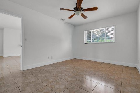 Casa en venta en Hollywood, Florida, 3 dormitorios, 113.15 m2 № 2251954 - foto 14