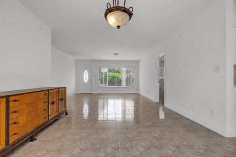Casa en venta en Hollywood, Florida, 3 dormitorios, 113.15 m2 № 2251954 - foto 12