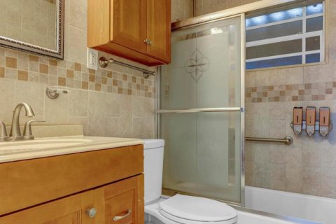 Casa en venta en Hollywood, Florida, 3 dormitorios, 113.15 m2 № 2251954 - foto 25