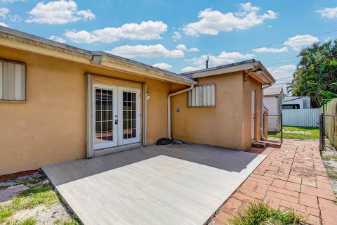 Casa en venta en Hollywood, Florida, 3 dormitorios, 113.15 m2 № 2251954 - foto 30