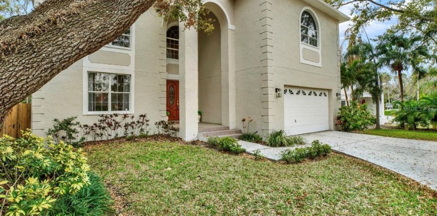 Casa en Tampa, Florida 3 dormitorios, 297.57 m2 № 1569259