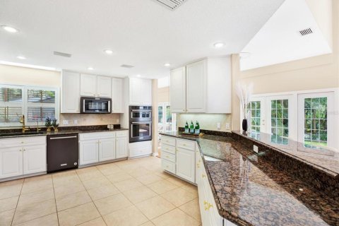 Casa en venta en Tampa, Florida, 3 dormitorios, 297.57 m2 № 1569259 - foto 12