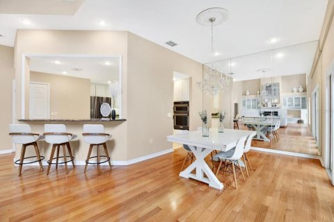 Casa en venta en Tampa, Florida, 3 dormitorios, 297.57 m2 № 1569259 - foto 9