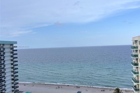 Купить кондоминиум в Холливуд, Флорида 1 спальня, 81.2м2, № 1981667 - фото 5