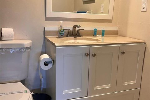 Купить кондоминиум в Холливуд, Флорида 1 спальня, 81.2м2, № 1981667 - фото 9