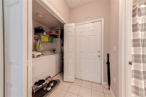 Condo in Orlando, Florida, 2 bedrooms  № 1831572 - photo 18