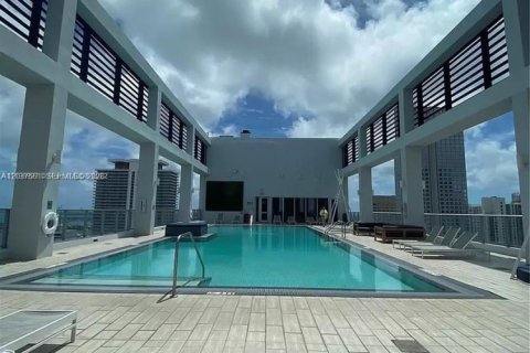 Apartment in Miami, Florida 1 bedroom, 48.87 sq.m. № 2155027