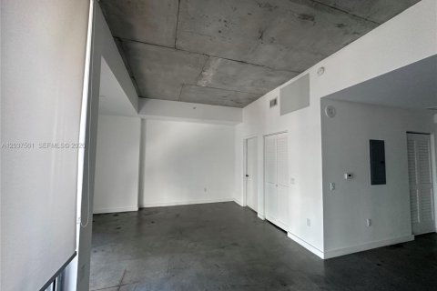 Apartment in Miami, Florida 1 bedroom, 48.87 sq.m. № 2155027 - photo 5