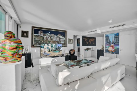Copropriété à vendre à Miami Beach, Floride: 2 chambres, 135.27 m2 № 2016934 - photo 5