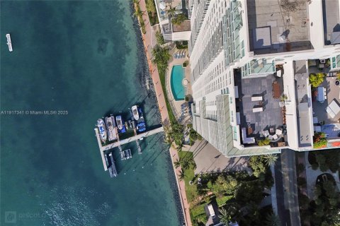 Copropriété à vendre à Miami Beach, Floride: 2 chambres, 135.27 m2 № 2016934 - photo 19