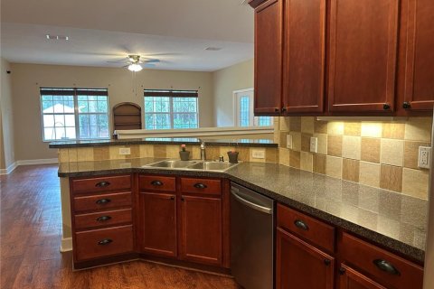 House in Dunnellon, Florida 4 bedrooms, 263.29 sq.m. № 1900445 - photo 15