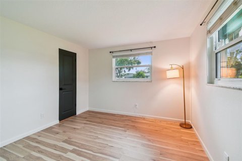 Casa en venta en Seminole, Florida, 3 dormitorios, 125.6 m2 № 1918283 - foto 23