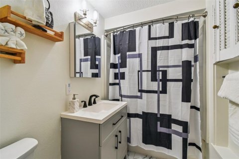 Casa en venta en Seminole, Florida, 3 dormitorios, 125.6 m2 № 1918283 - foto 25