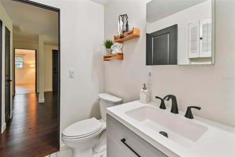 Casa en venta en Seminole, Florida, 3 dormitorios, 125.6 m2 № 1918283 - foto 26