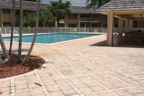 Copropriété à vendre à Miami Lakes, Floride: 1 chambre, 66.89 m2 № 1956522 - photo 23